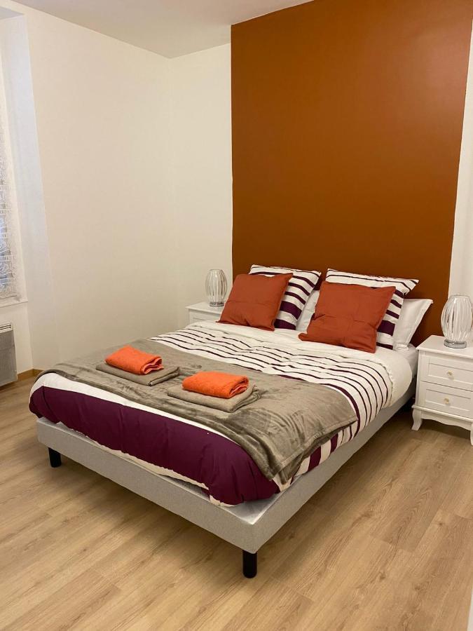 Grand F4 De 71M2 Pour 6 Personnes En Plein Centre Ville Арпежон Екстериор снимка
