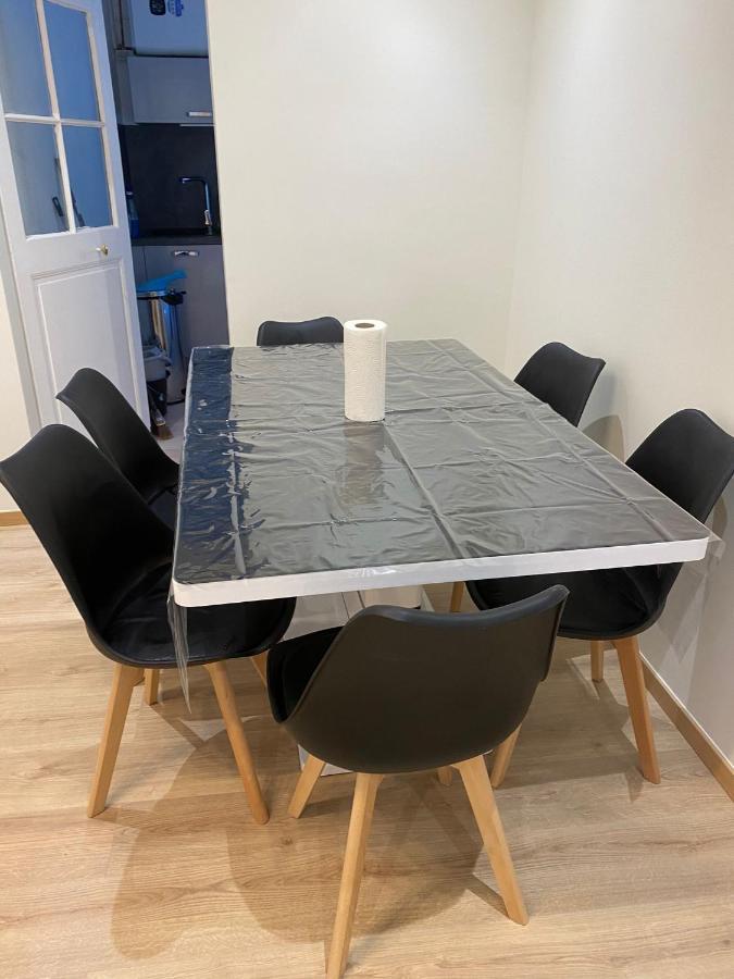 Grand F4 De 71M2 Pour 6 Personnes En Plein Centre Ville Арпежон Екстериор снимка