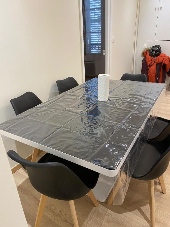 Grand F4 De 71M2 Pour 6 Personnes En Plein Centre Ville Арпежон Екстериор снимка