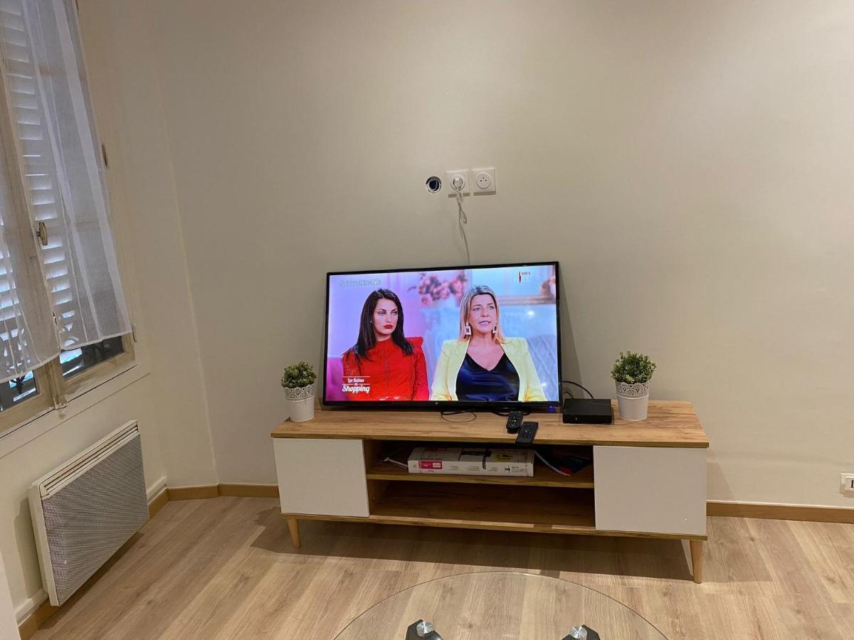 Grand F4 De 71M2 Pour 6 Personnes En Plein Centre Ville Арпежон Екстериор снимка